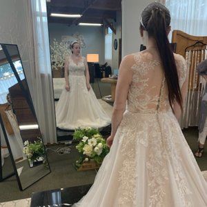 Wedding dress